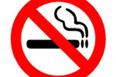 Hồng Kông cấm hút thuốc lá nơi công cộng