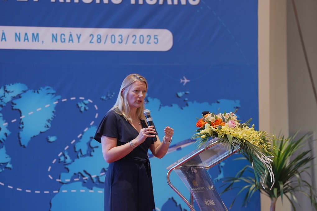 Vietnam Airlines nâng cao năng lực quản lý khủng hoảng - 3 Vietnam Airlines nâng cao năng lực quản lý khủng hoảng - 3