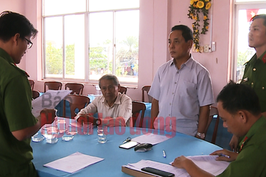 Chi nhánh 3 ngân hàng "sập bẫy" vợ chồng giám đốc công ty thủy sản