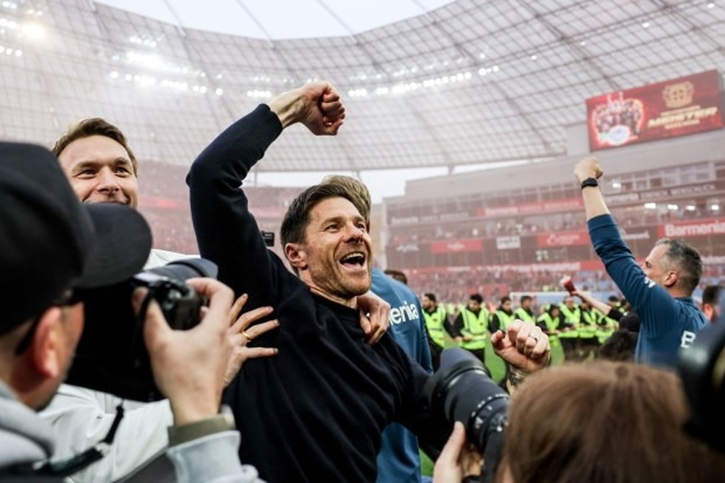 Bayer Leverkusen vô địch Bundesliga lần đầu tiên trong lịch sử - 3