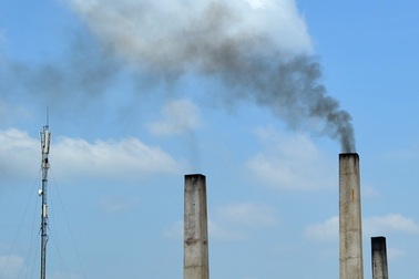 Lò gạch thủ công “bủa vây”, cả khu dân cư khốn đốn