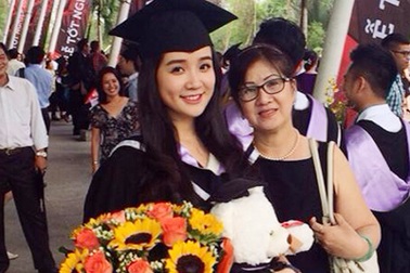 Miss Teen Xuân Mai xinh đẹp nhận bằng tốt nghiệp ĐH