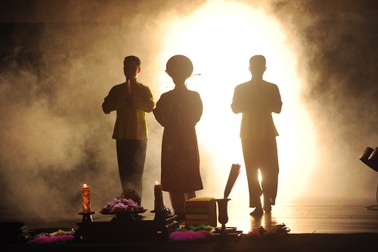 Đêm “lên đồng” trong Tứ Phủ của đạo diễn Việt Tú