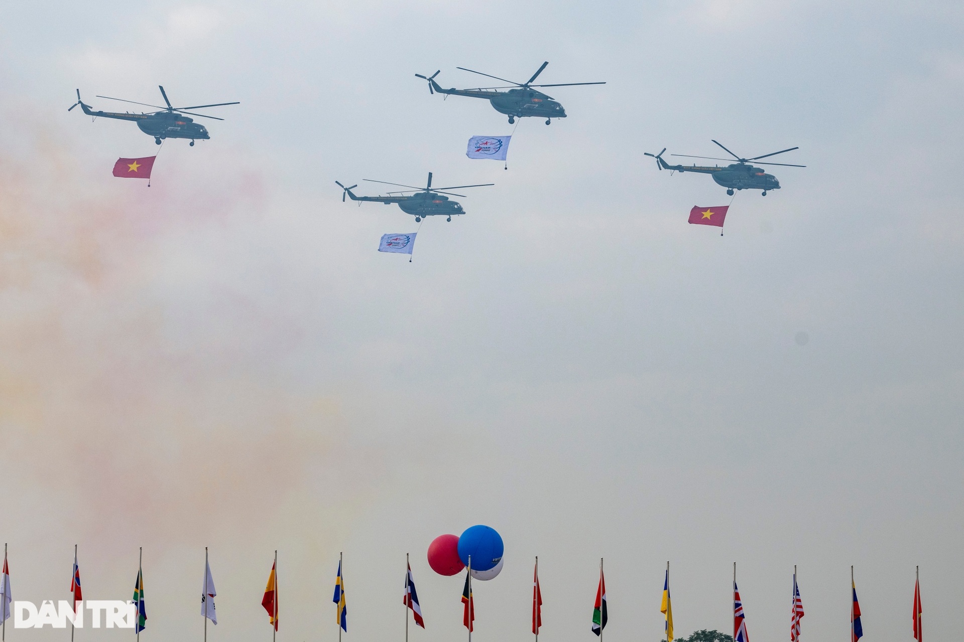 Hoành tráng lễ Tổng duyệt Triển lãm Quốc phòng quốc tế Việt Nam 2024 - 5 Hoành tráng lễ Tổng duyệt Triển lãm Quốc phòng quốc tế Việt Nam 2024 - 5