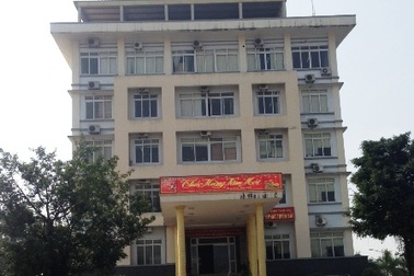 Nhìn lại vụ giám đốc sở “lờ” lệnh chủ tịch tỉnh bổ nhiệm con làm lãnh đạo dưới lăng kính pháp luật