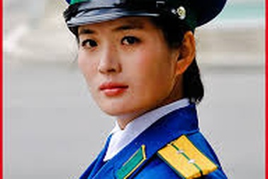 Điều ít biết về quy trình tuyển nữ cảnh sát giao thông Triều Tiên