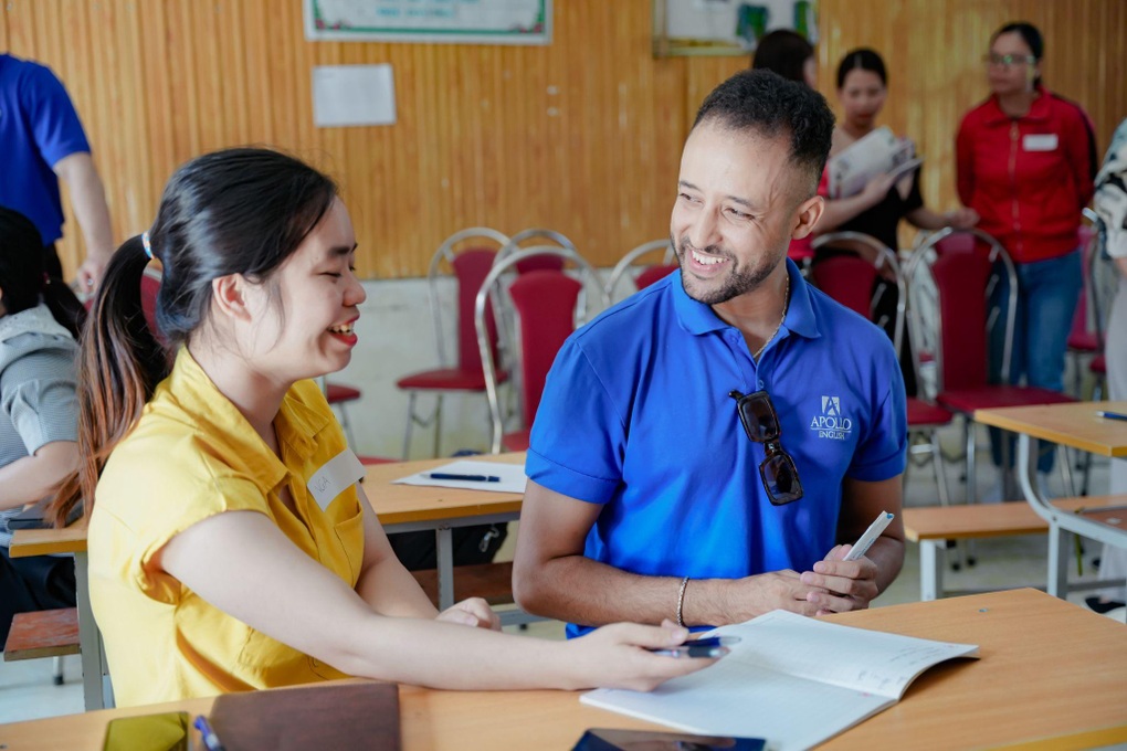 Lời hứa chưa bao giờ quên của thầy cô nước ngoài tâm huyết với trẻ vùng cao - 4