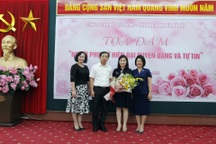 Phát huy vẻ đẹp duyên dáng và tự tin của phụ nữ hiện đại Việt Nam