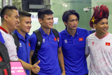 Đội tuyển Việt Nam được thưởng hơn 1 tỷ đồng, lên đường đi Iraq lúc 3h sáng