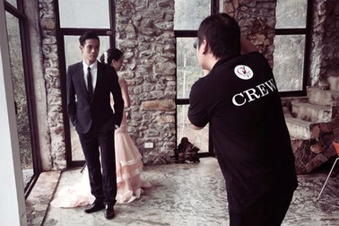 Tiền đạo Văn Quyết sắp kết hôn