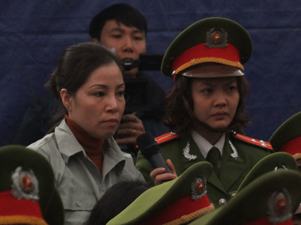 Nữ tử tù mang thai khai phương thức "giao dịch" tinh trùng