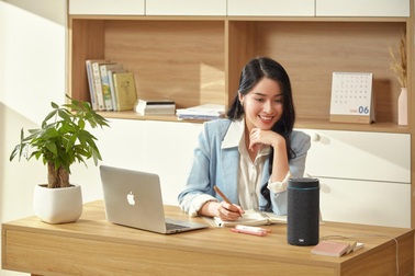 Trải nghiệm nghe podcast chỉ với một câu nói "Maika ơi…!"