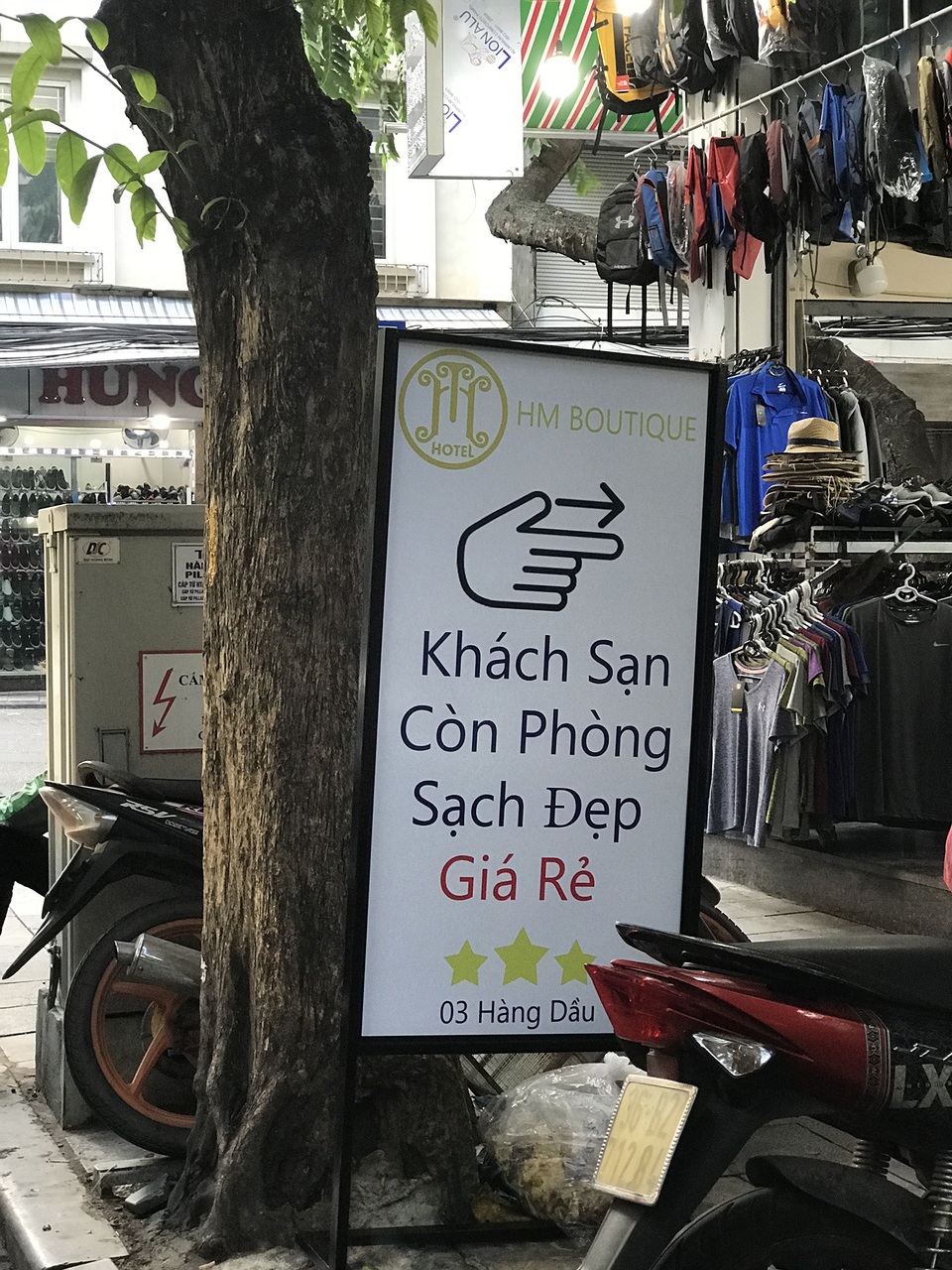 Hậu Covid-19, sảnh chờ khách sạn hạng sang thành quán trà đá vỉa hè - 2 Hậu Covid-19, sảnh chờ khách sạn hạng sang thành quán trà đá vỉa hè - 2