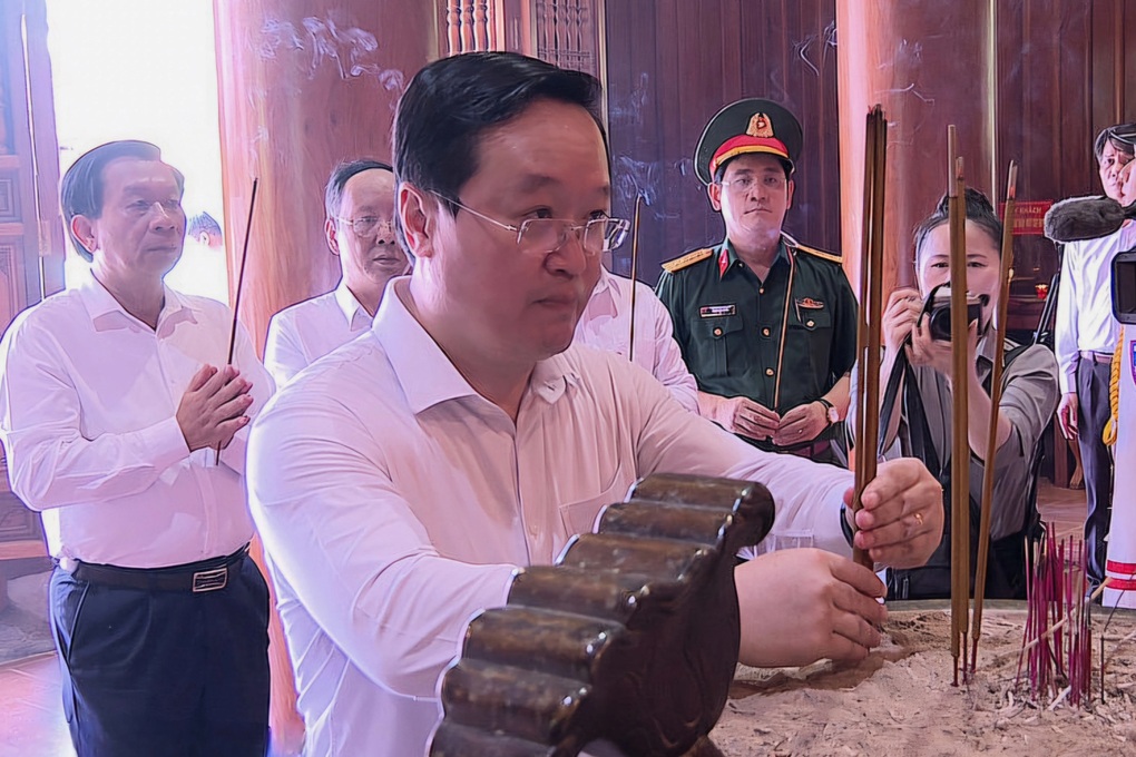 Lễ giỗ Chủ tịch Hồ Chí Minh lần thứ 55 - 1 Lễ giỗ Chủ tịch Hồ Chí Minh lần thứ 55 - 1