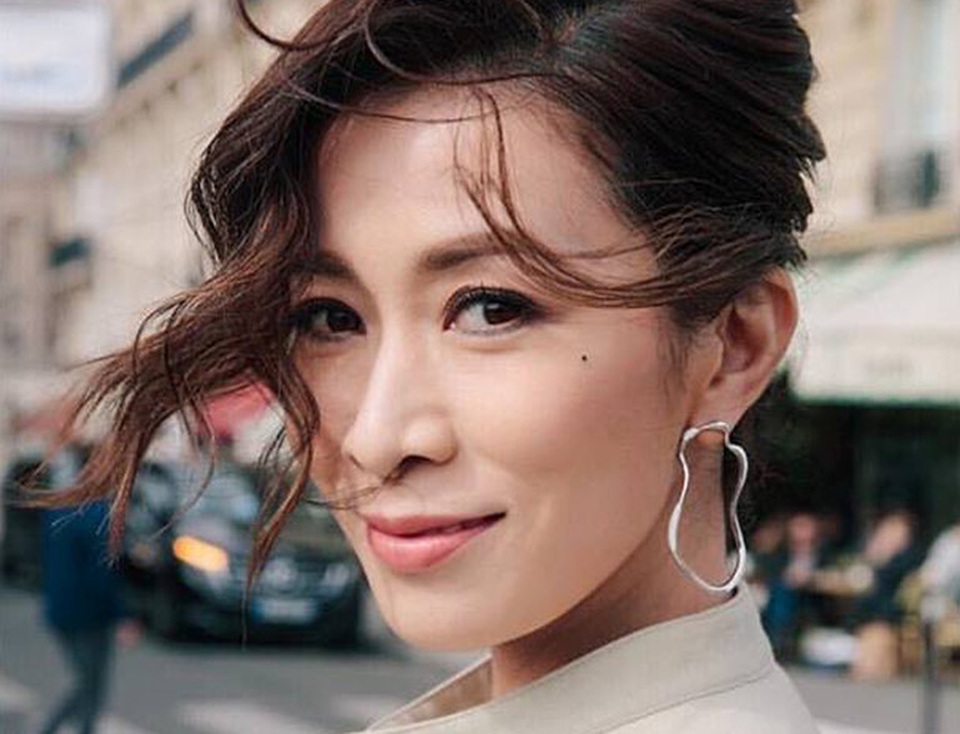 Nhàn Phi Xa Thi Mạn để lộ gương mặt mộc ở tuổi 45 - 11 Nhàn Phi Xa Thi Mạn để lộ gương mặt mộc ở tuổi 45 - 11