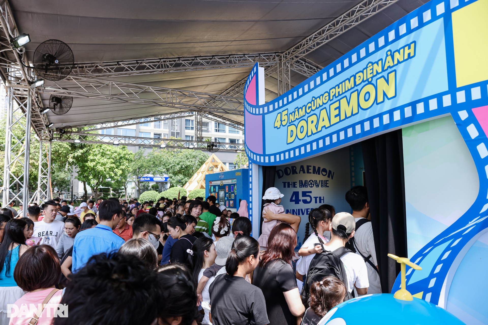 Triển lãm Doraemon: Chú mèo máy huyền thoại gợi nhớ tuổi thơ - 3