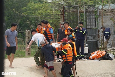 Vụ 5 học sinh đuối nước: Tìm thấy thêm 3 nạn nhân