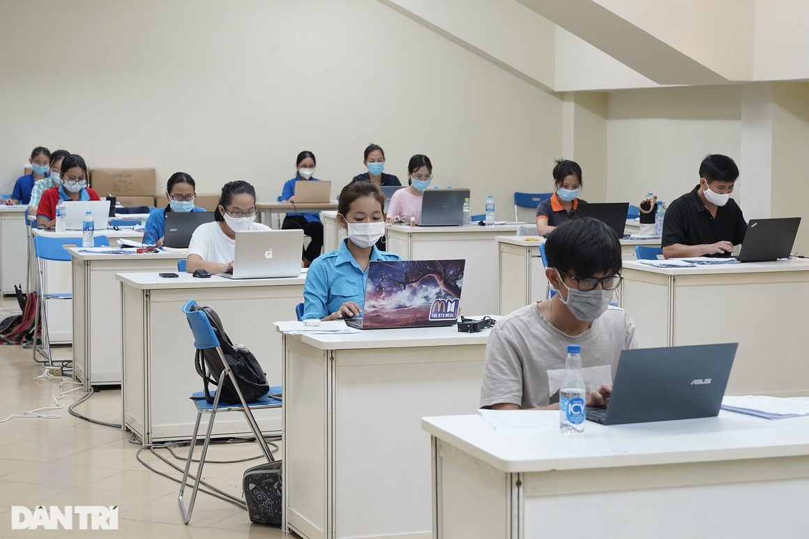 Theo chân 300 sinh viên Hải Dương giúp TPHCM chống dịch giữa ồn ào dư luận - 15 Theo chân 300 sinh viên Hải Dương giúp TPHCM chống dịch giữa ồn ào dư luận - 15