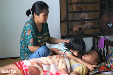 Con trai có thể kết thúc cuộc đời ở tuổi lên 10, người mẹ cầu xin cứu giúp