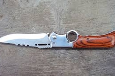 Trong lúc bàn chuyện cưới, anh trai đâm chết em ruột