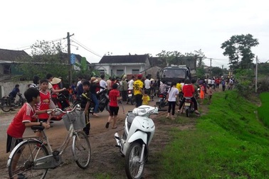 Sét đánh chết người phụ nữ và một con trâu