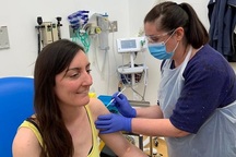 Cuộc chiến thu phục lòng tin với những vắc xin Covid-19 phát triển thần tốc