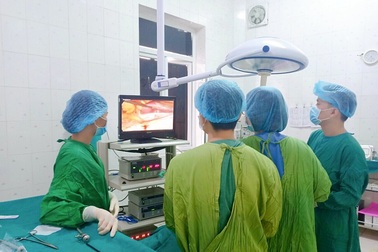 Thủng dạ dày vì lạm dụng thuốc giảm đau