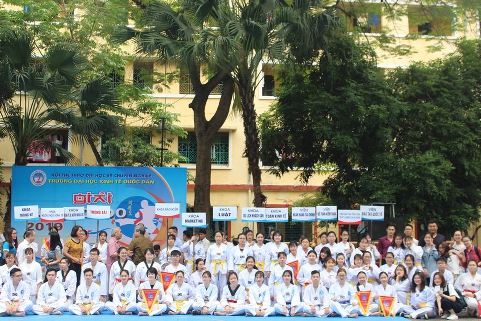 Nữ sinh CLB Taekwondo bất ngờ nổi tiếng sau clip phỏng vấn - 9 Nữ sinh CLB Taekwondo bất ngờ nổi tiếng sau clip phỏng vấn - 9
