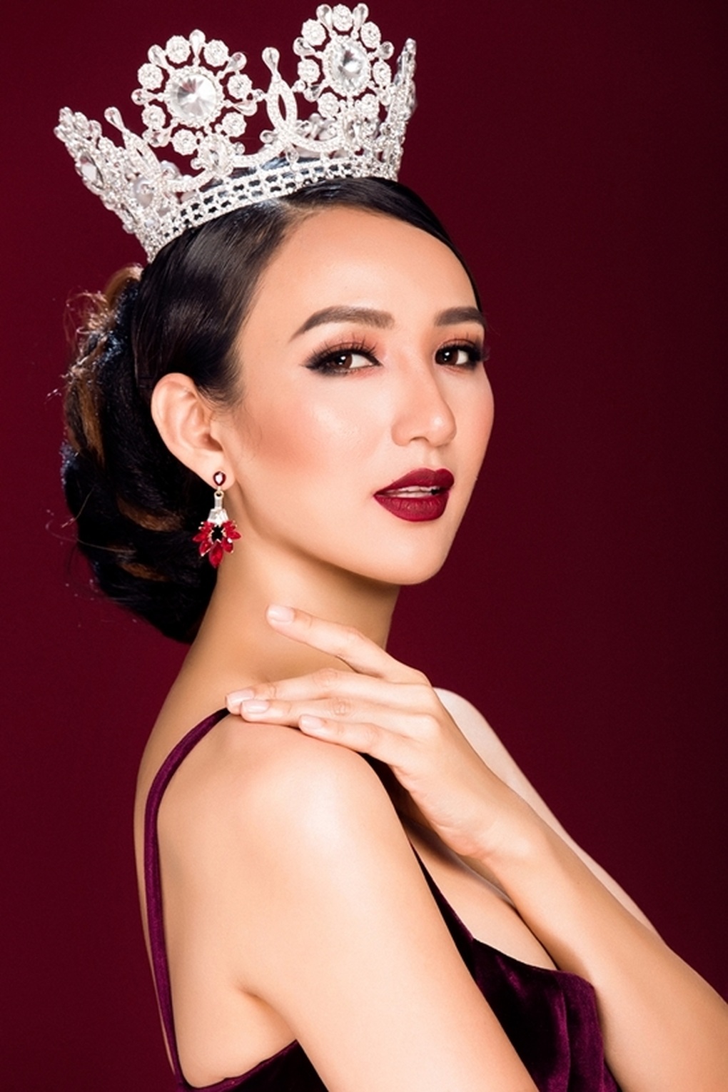 Jennifer Phạm, Ngọc Diễm hội ngộ tại Hoa hậu Du lịch Việt Nam 2022 - 3 Jennifer Phạm, Ngọc Diễm hội ngộ tại Hoa hậu Du lịch Việt Nam 2022 - 3