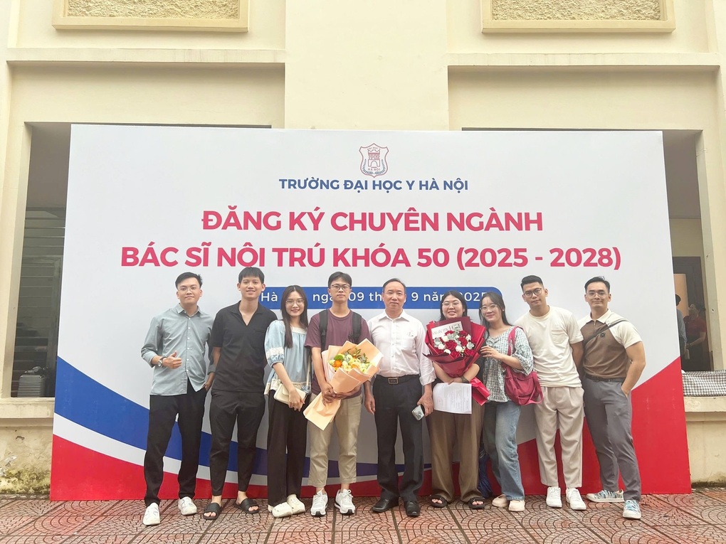ប្រធាននាយកដ្ឋានកាយវិភាគសាស្ត្រ បង្ហាញអំពីមុខវិជ្ជាជ្រើសរើសគ្រូពេទ្យប្រចាំមណ្ឌល - ១ Trưởng bộ môn Giải phẫu tiết lộ về ngành kén bác sĩ nội trú - 1