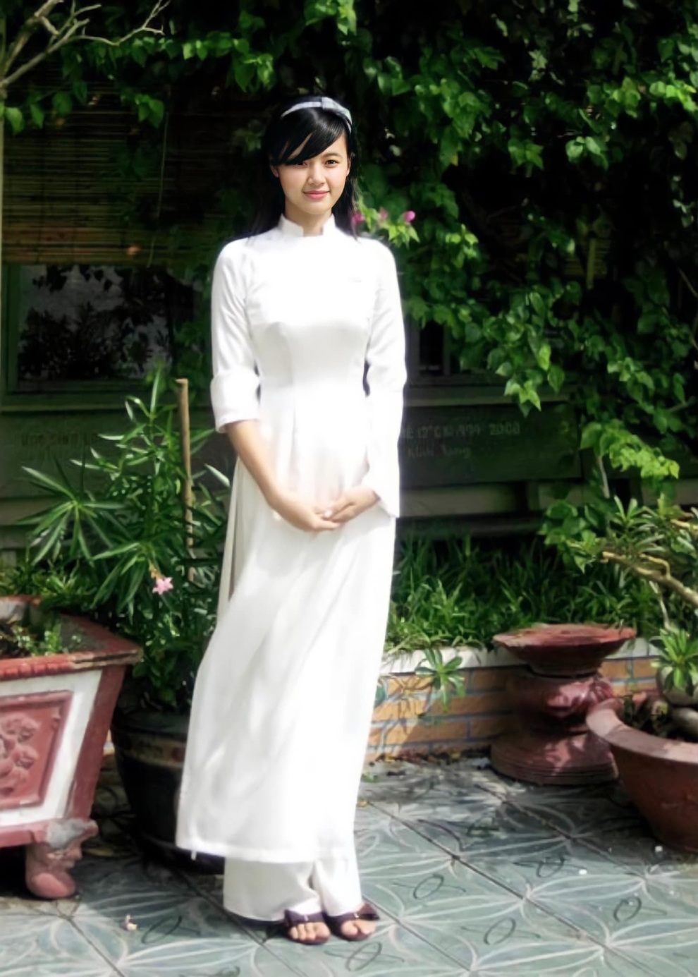 Hot girl Midu giảng viên đại học tung bằng chứng chưa từng sửa nhan sắc - 4 Hot girl Midu giảng viên đại học tung bằng chứng chưa từng sửa nhan sắc - 4
