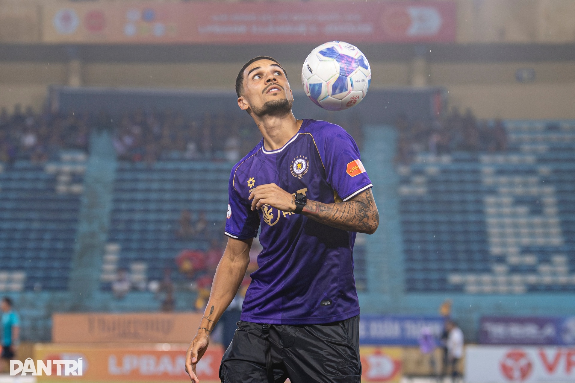 Màn giao lưu bóng đá - bóng rổ độc đáo giữa Hà Nội FC và Hanoi Buffaloes - 5 Màn giao lưu bóng đá - bóng rổ độc đáo giữa Hà Nội FC và Hanoi Buffaloes - 5