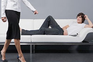 Tình công sở - lợi bất cập hại