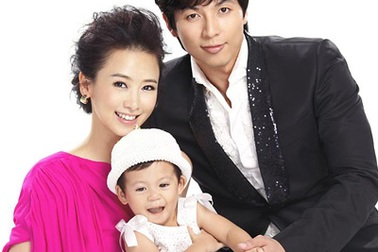 Ông Hồng “khoe” gia đình nhỏ hạnh phúc