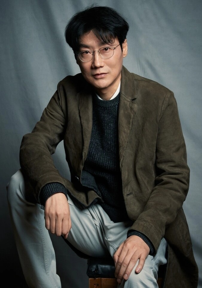 Đạo diễn Squid Game sợ làm phần 2 vì đã... rụng 6 cái răng khi làm phần 1 - 1 Đạo diễn Squid Game sợ làm phần 2 vì đã... rụng 6 cái răng khi làm phần 1 - 1