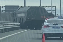 Bệ phóng siêu tên lửa của Nga gặp tai nạn trên đường