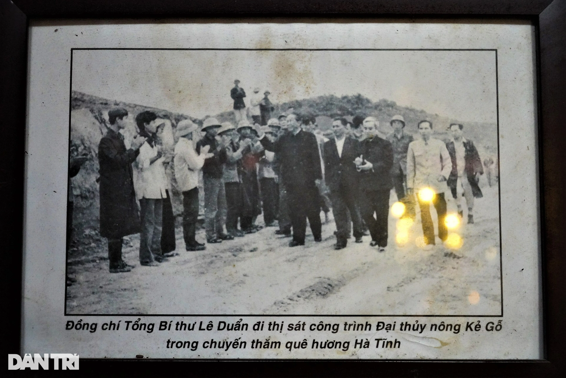 Đền thờ cố Tổng Bí thư Lê Duẩn giữa lòng hồ Kẻ Gỗ - 14 Đền thờ cố Tổng Bí thư Lê Duẩn giữa lòng hồ Kẻ Gỗ - 14