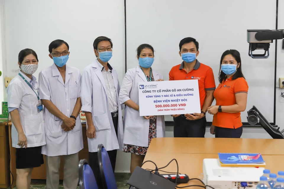 Tập đoàn Địa ốc Hưng Thịnh và Gỗ An Cường chung tay chống dịch Covid-19 - 2 Tập đoàn Địa ốc Hưng Thịnh và Gỗ An Cường chung tay chống dịch Covid-19 - 2