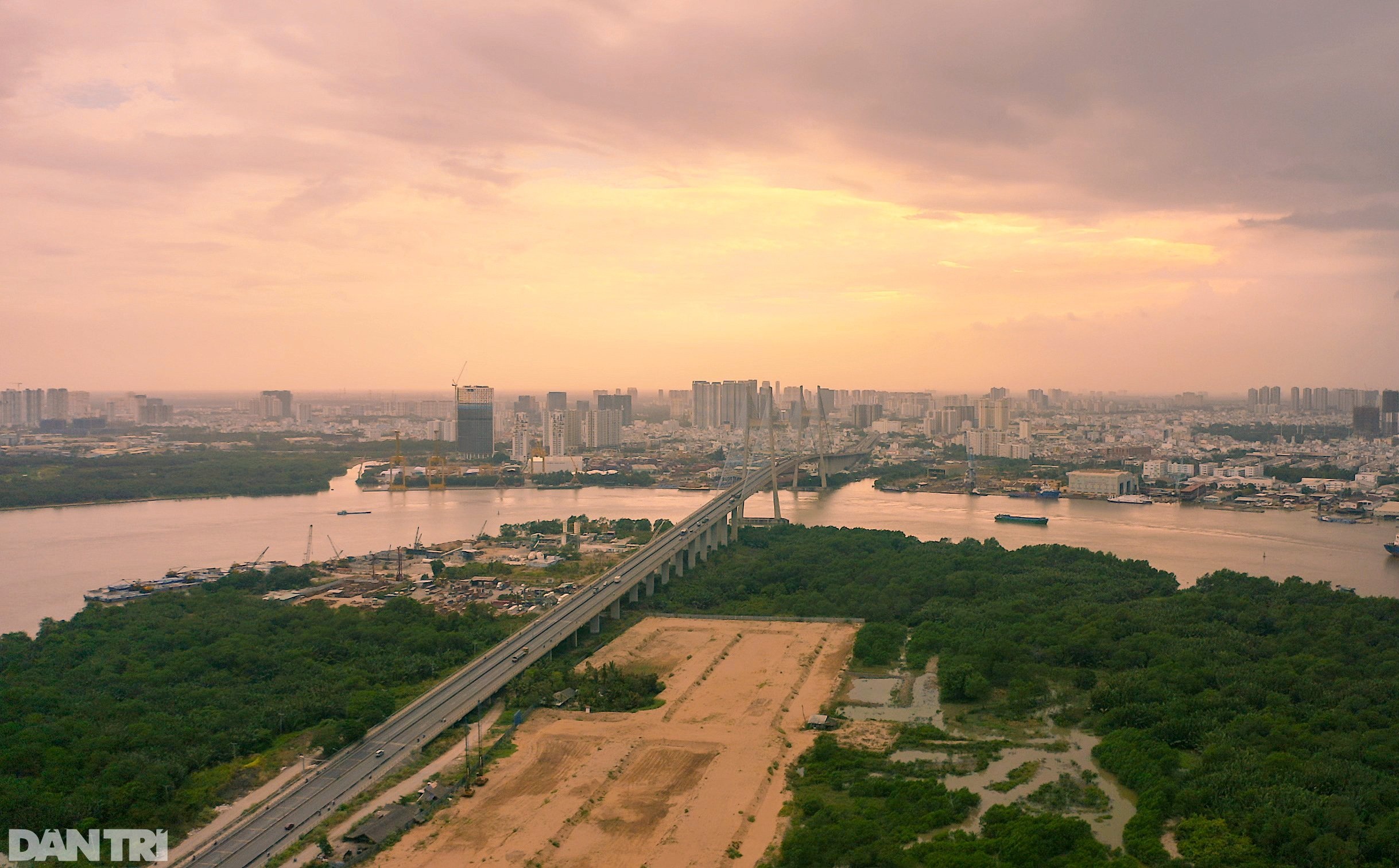 Bài học xương máu khiến quận 7 thành mô hình chống dịch tốt nhất cả nước - 7 Bài học xương máu khiến quận 7 thành mô hình chống dịch tốt nhất cả nước - 7