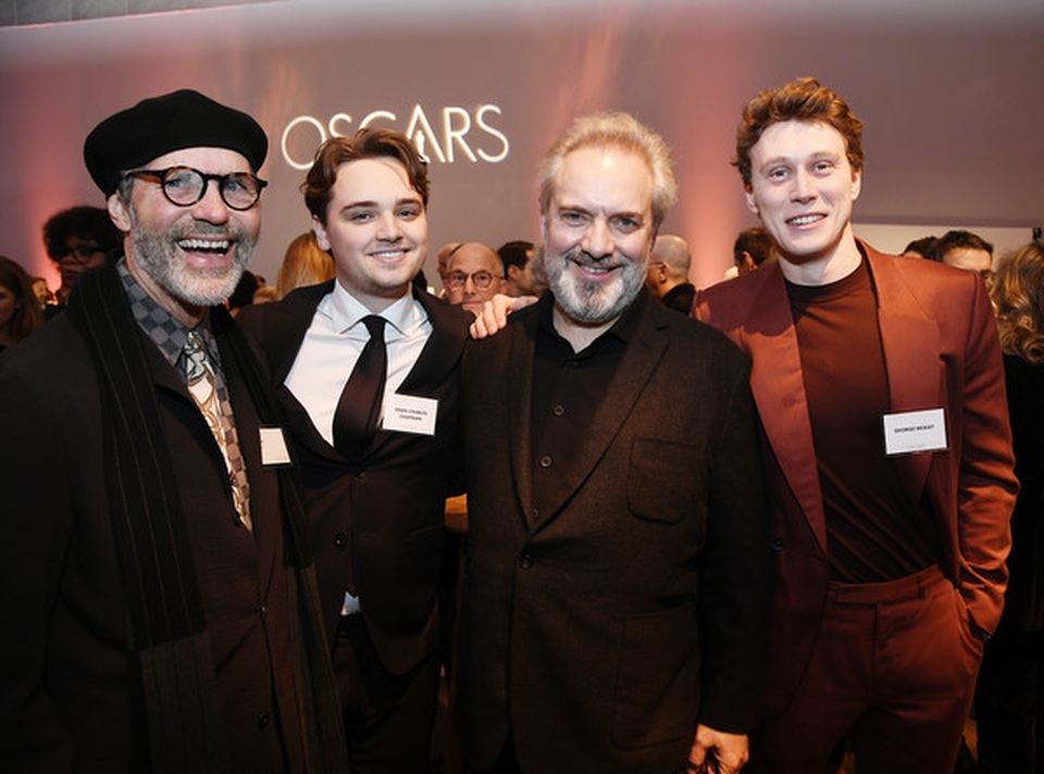 Brad Pitt lịch lãm dự tiệc Oscar - 9 Brad Pitt lịch lãm dự tiệc Oscar - 9