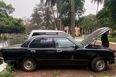 3 "xe Bộ trưởng" Toyota Crown đấu giá thành công gần 400 triệu đồng