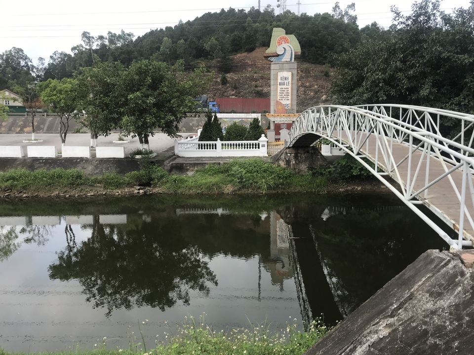 Tìm nguyên nhân kênh Nhà Lê bị nhuộm đen bất thường - 3 Tìm nguyên nhân kênh Nhà Lê bị nhuộm đen bất thường - 3