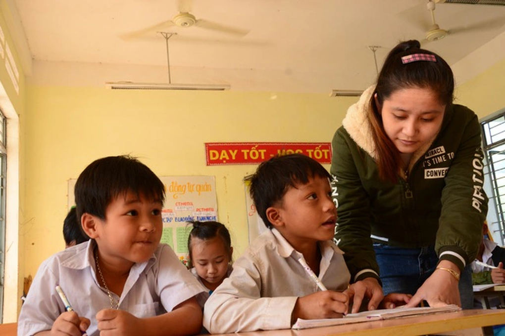 Quảng Ngãi ưu tiên tuyển dụng giáo viên theo chính sách thu hút - 1 Quảng Ngãi ưu tiên tuyển dụng giáo viên theo chính sách thu hút - 1