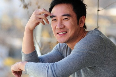 Uhm Tae Woong bị trùm lừa đảo tố cáo xâm hại tình dục
