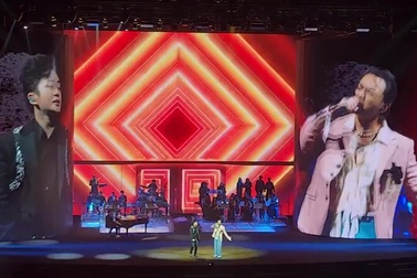 Màn song ca "Chiếc khăn Piêu" của Tùng Dương và Soobin Hoàng Sơn