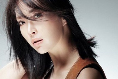 Song Yoon Ah của “Chị gái tôi” sắp lên xe hoa