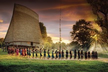 Triển lãm "Du lịch qua các miền Di sản văn hóa Việt Nam năm 2020"