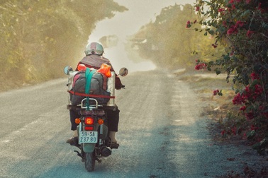 Nữ họa sĩ 78 tuổi đi dọc đất nước vẽ Mẹ Việt Nam anh hùng