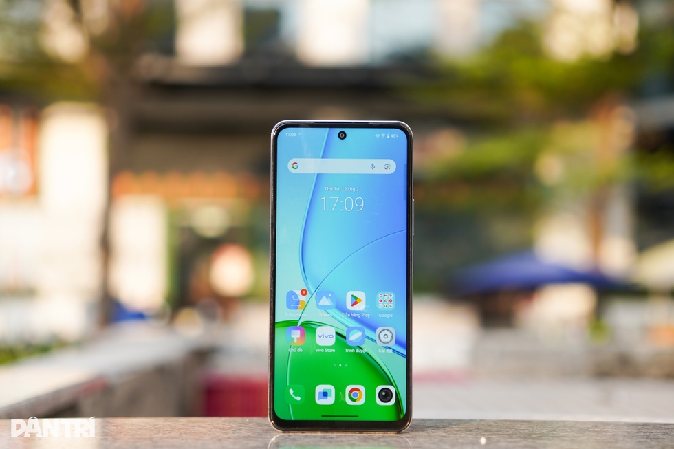 Đánh giá Vivo Y29: Pin khỏe, độ bền cao nhưng còn hạn chế về camera - 4 Đánh giá Vivo Y29: Pin khỏe, độ bền cao nhưng còn hạn chế về camera - 4