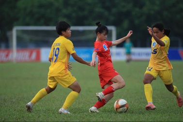 CLB Hà Nam có chiến thắng đầu tiên tại giải bóng đá nữ vô địch quốc gia